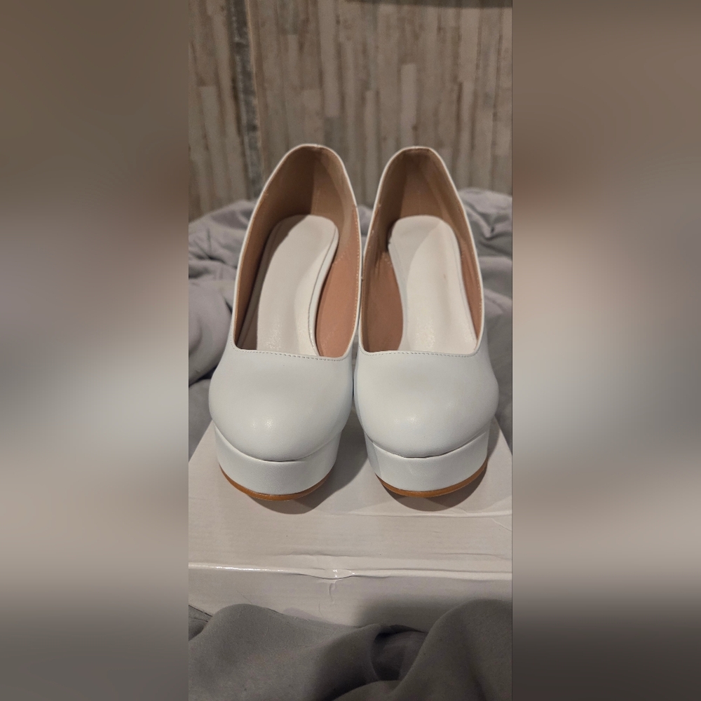 SHEIN White Platform Heels